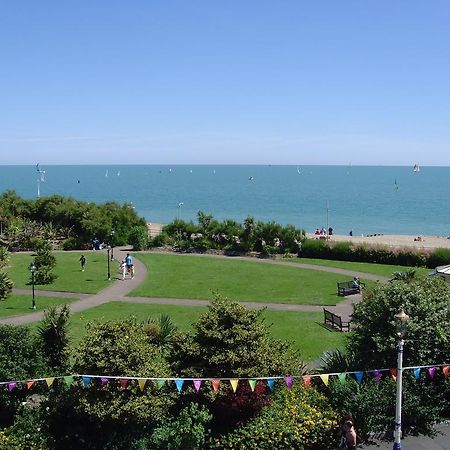 Breakers Bed And Breakfast Eastbourne Kültér fotó