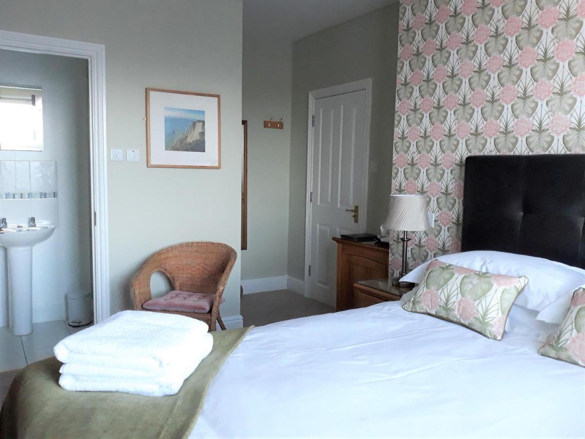 Breakers Bed And Breakfast Eastbourne Kültér fotó