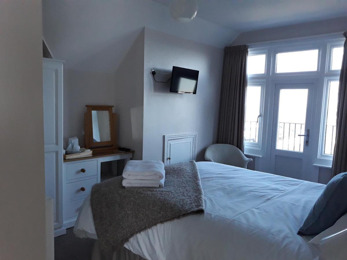 Breakers Bed And Breakfast Eastbourne Kültér fotó