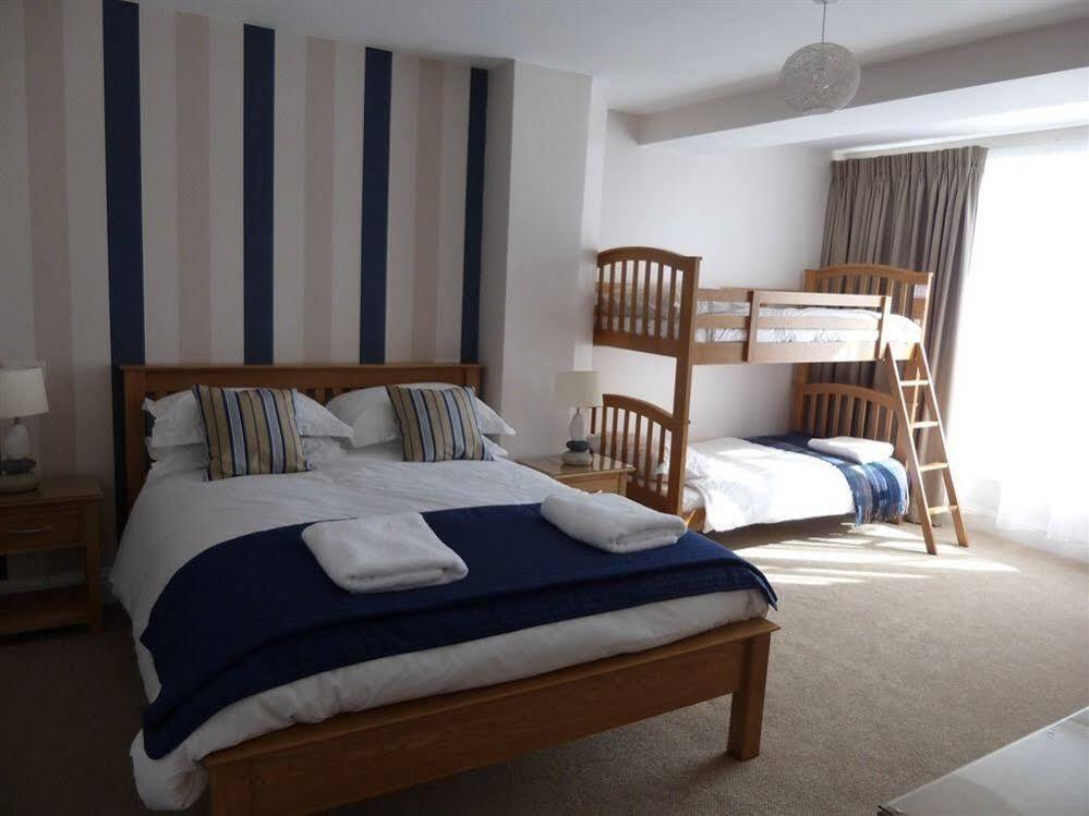 Breakers Bed And Breakfast Eastbourne Kültér fotó